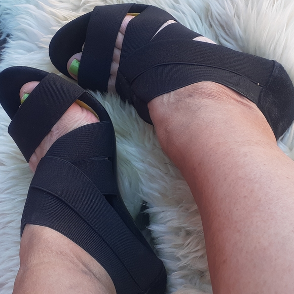 Strappy heeled Sandal patent 8.5 - Picture 8 of 9